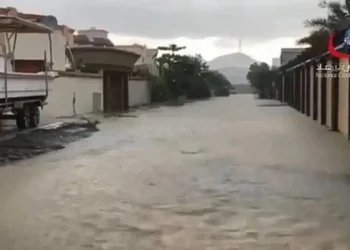 enchente, inundação, transbordamento