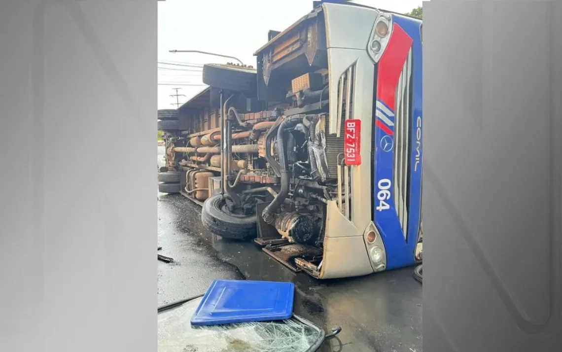 acidente rodoviário, veículo de transporte escolar, estudantes feridos