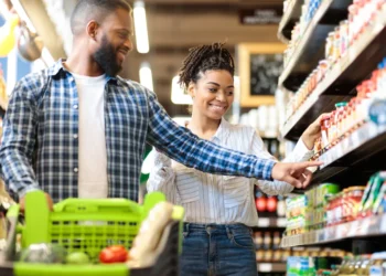 comerciantes, lojistas, negociantes