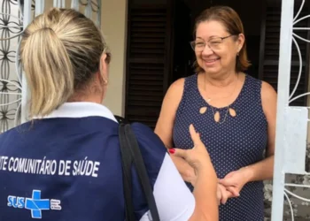 agentes de saúde comunitários, agentes de saúde de saúde da comunidade;