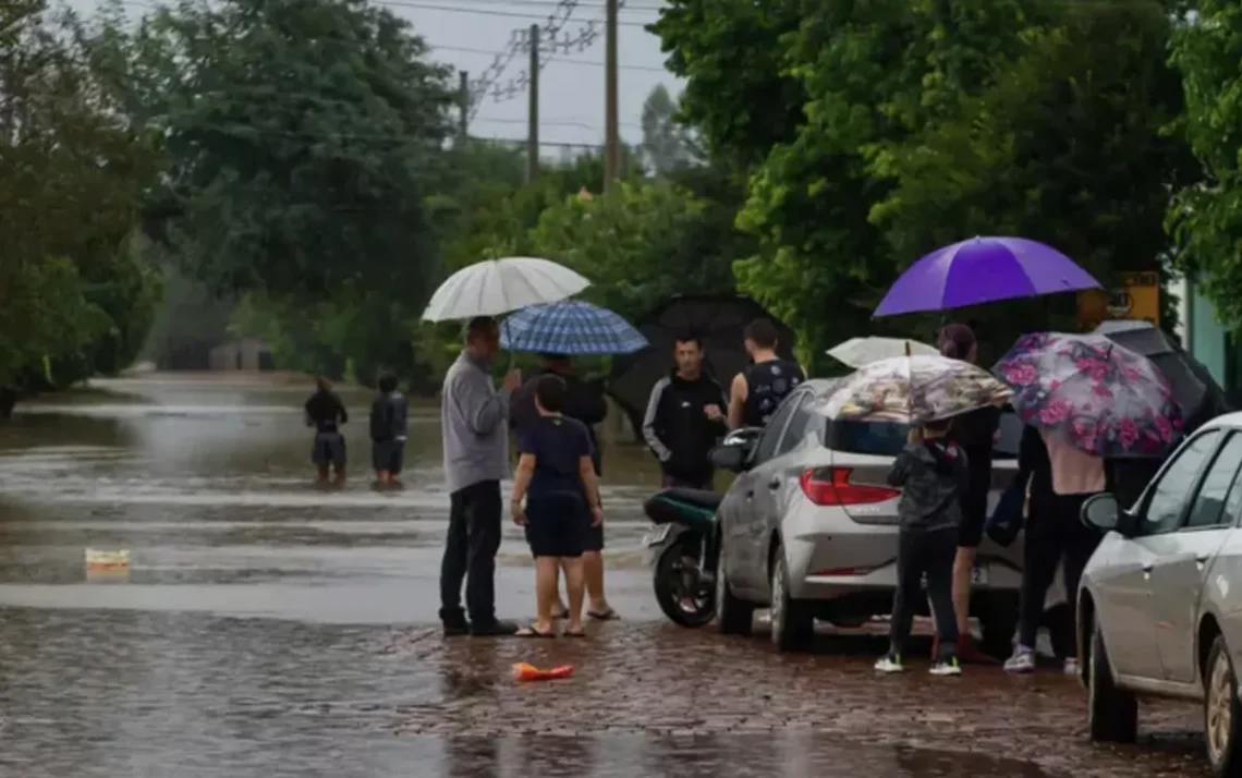 precipitação, tempestade;