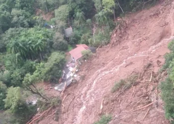 precipitações, tempestade;