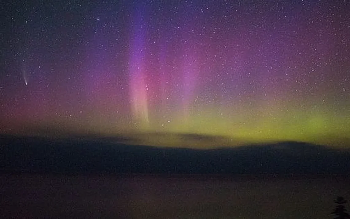 auroras, boreais, austrais, auroras-polares;