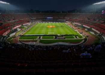 duelo, de Brasileirão, jogo, de São Paulo contra Fluminense;