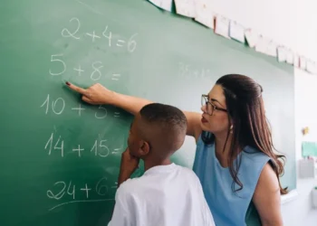 Ensino de matemática, Matemática ensinada, Ensino de disciplina - matemática;