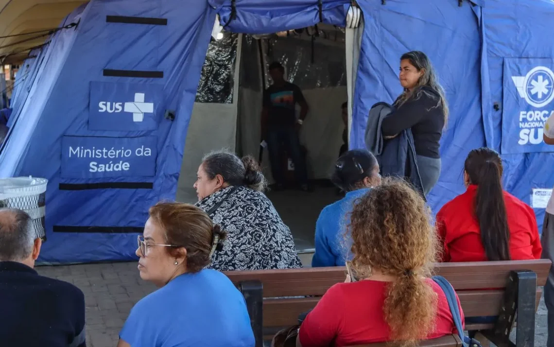 unidades, de campanha, centros, postos, de campanha;