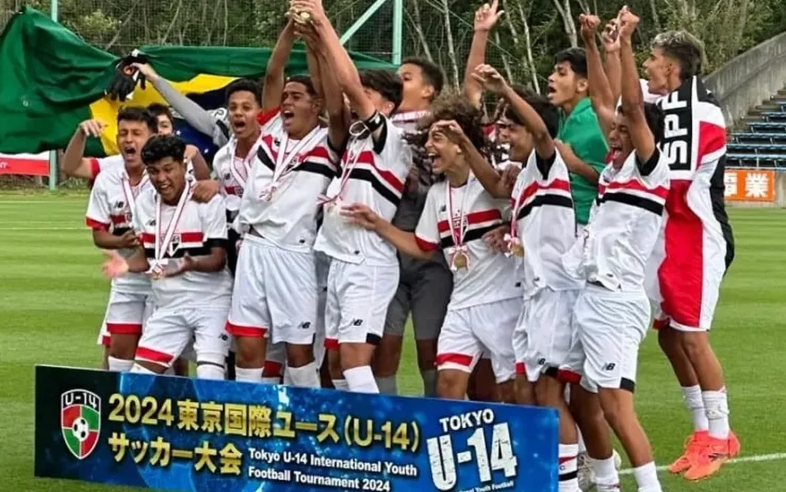 Campeão, Vencedor, Invicto, Torneio, Sub-14;