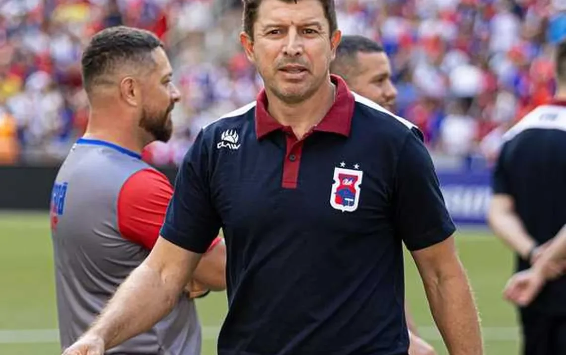 ídolo, técnico;