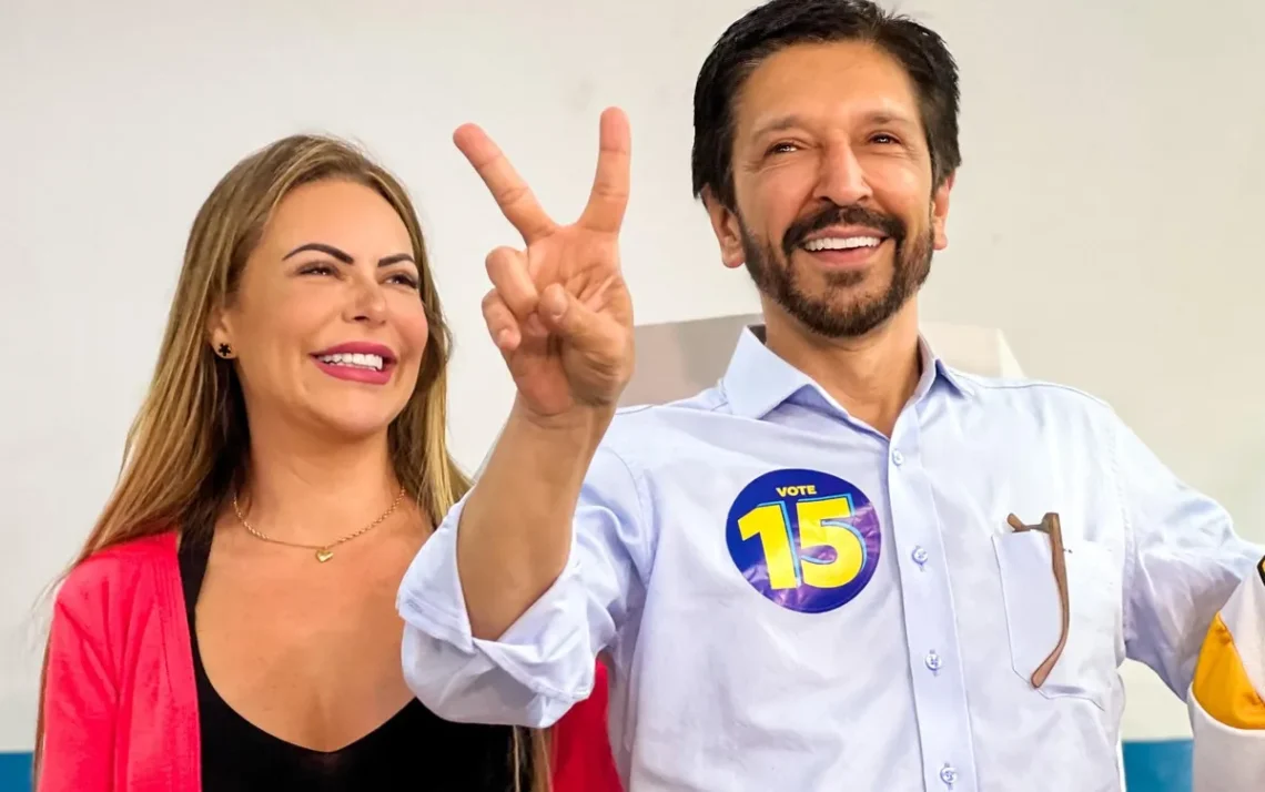 votação, disputa, pleito;