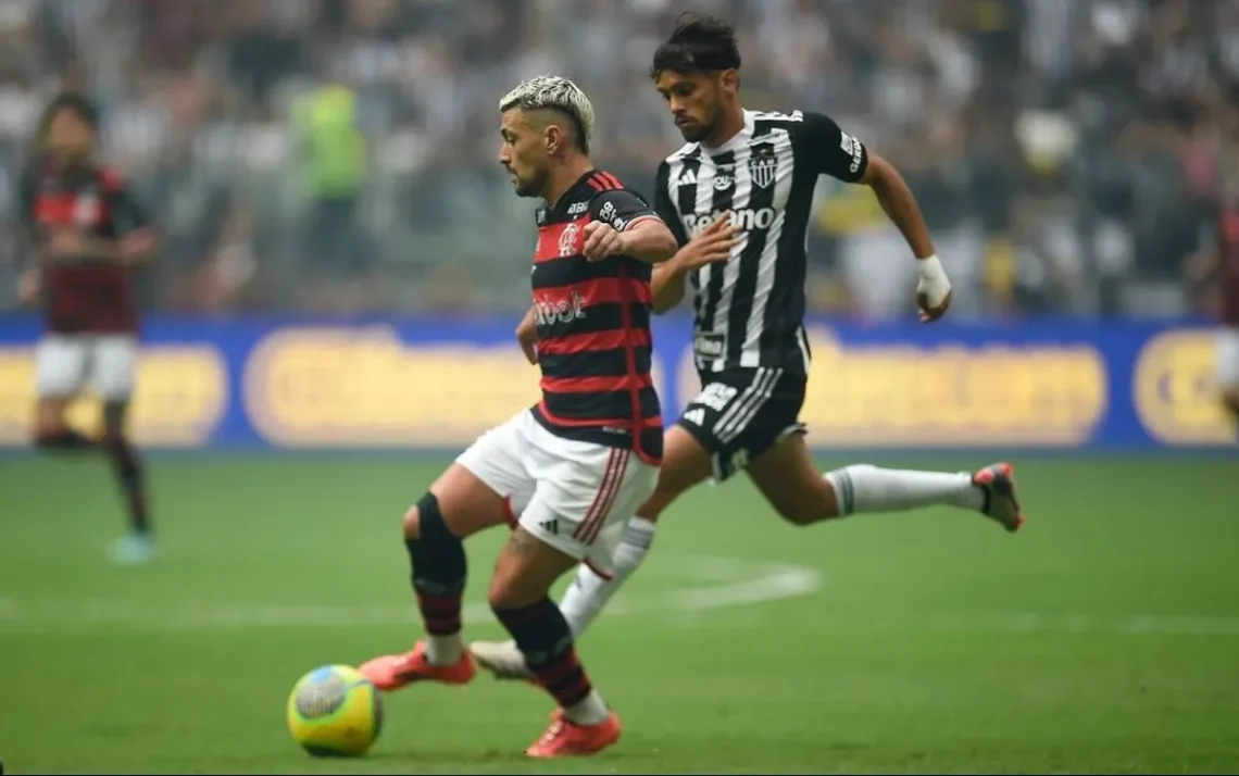 Rubro-Negro, time, carioca, clube, da Gávea;