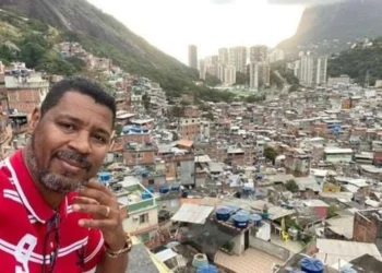 favela, comunidade;